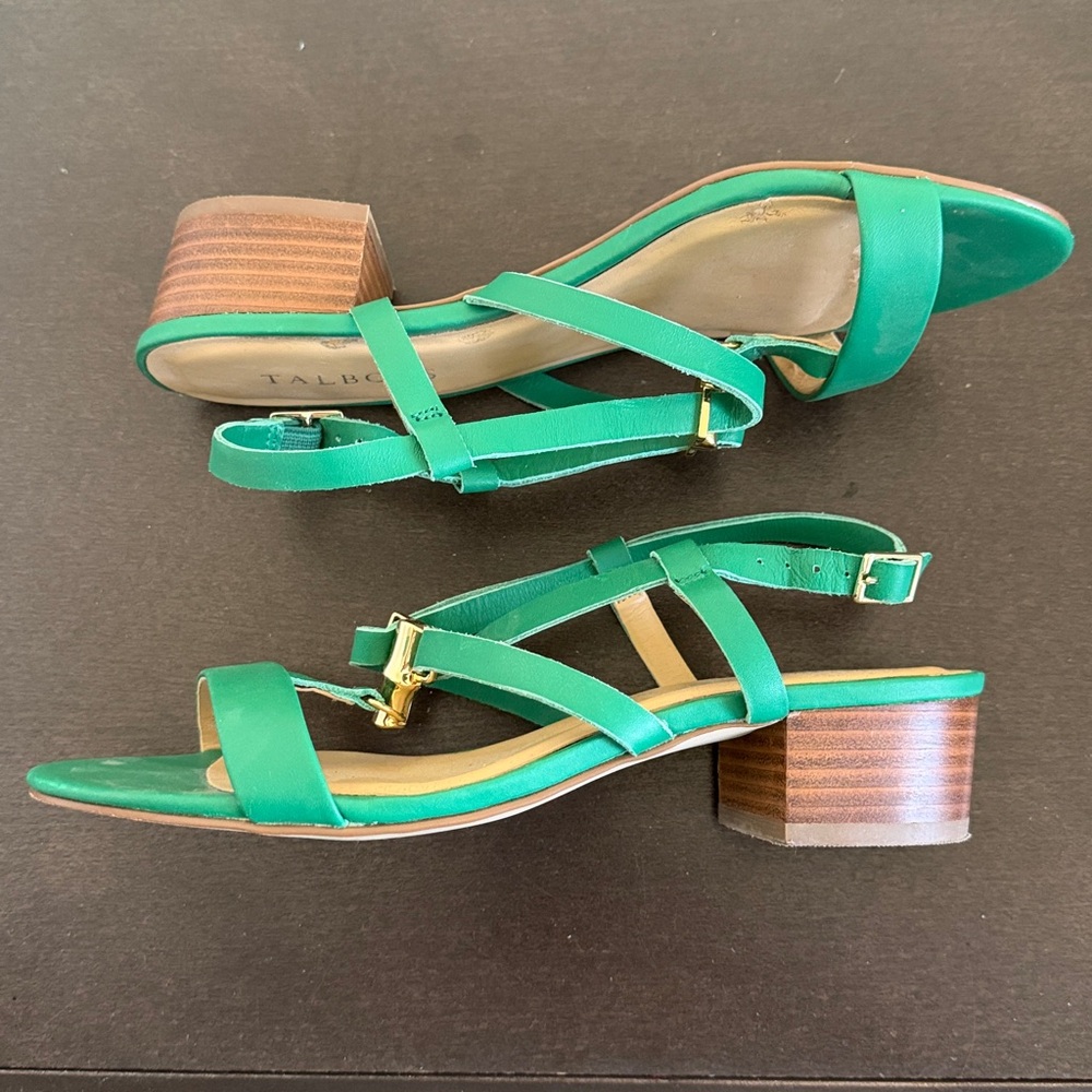 Talbots Green  Leather T-Strap Sandals with Gold Accent - Picture 7 of 8